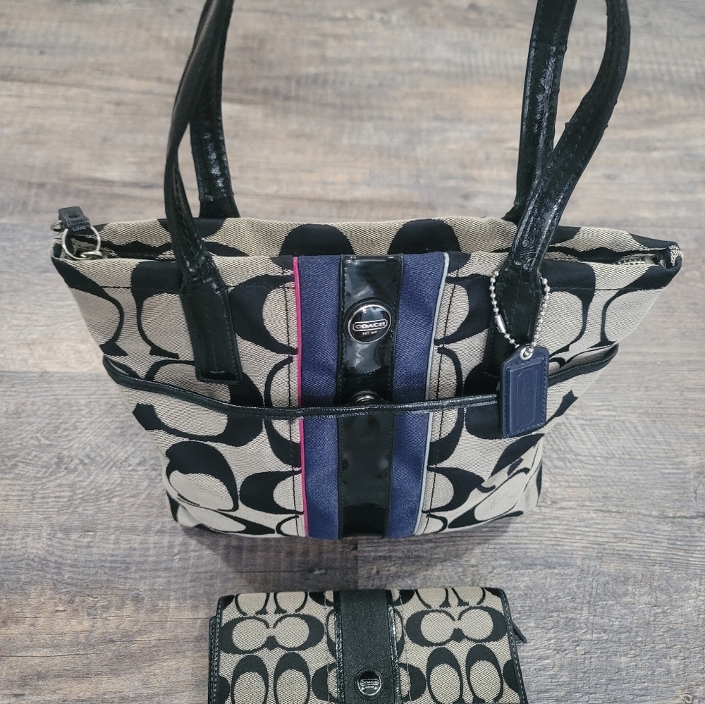 Coach Totes w/ Matching Accessories - Picture 10 of 16